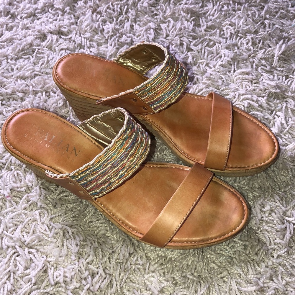 BRAND NEW WEDGES